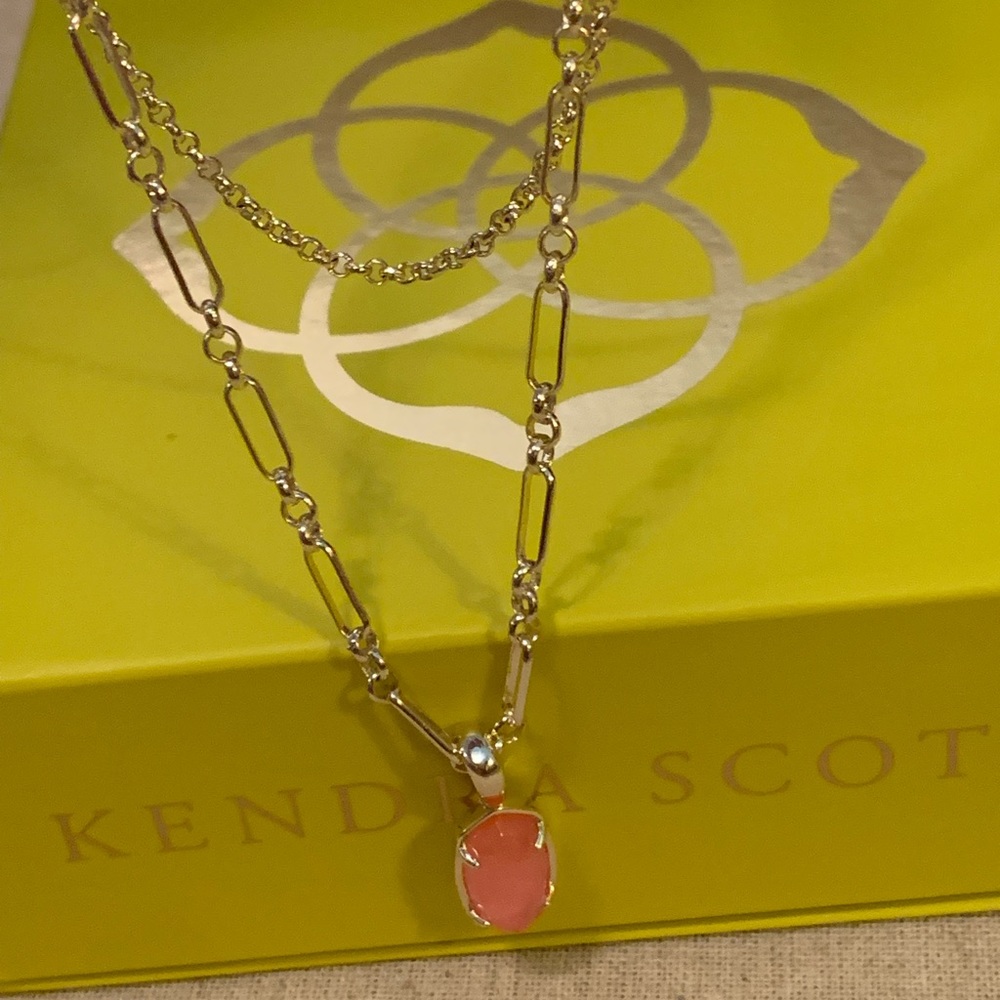 Kendra Scott Gold Triple Strand Necklace In Coral